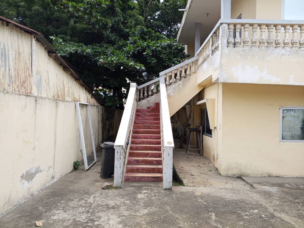 Maison R+1 à Jonquet, Cotonou (Rue 107)