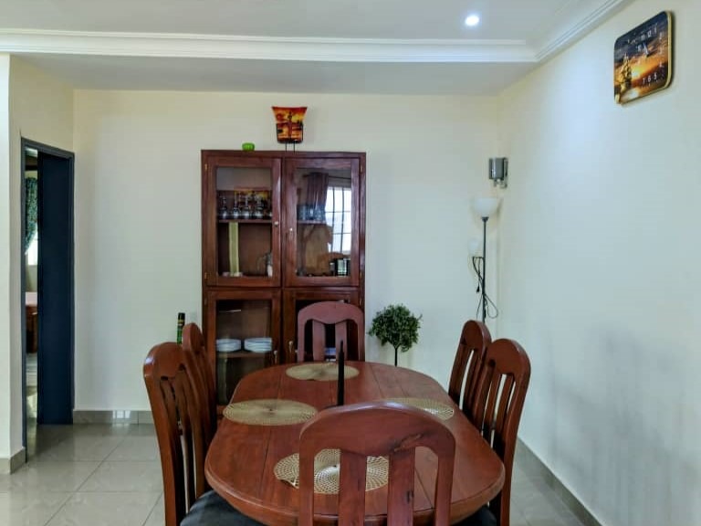 VILLA MEUBLÉE AVEC GRAND JARDIN ET GROUPE ÉLECTROGÈNE16