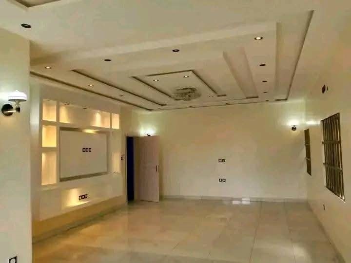 VILLA R+1 AKOGBATO 10