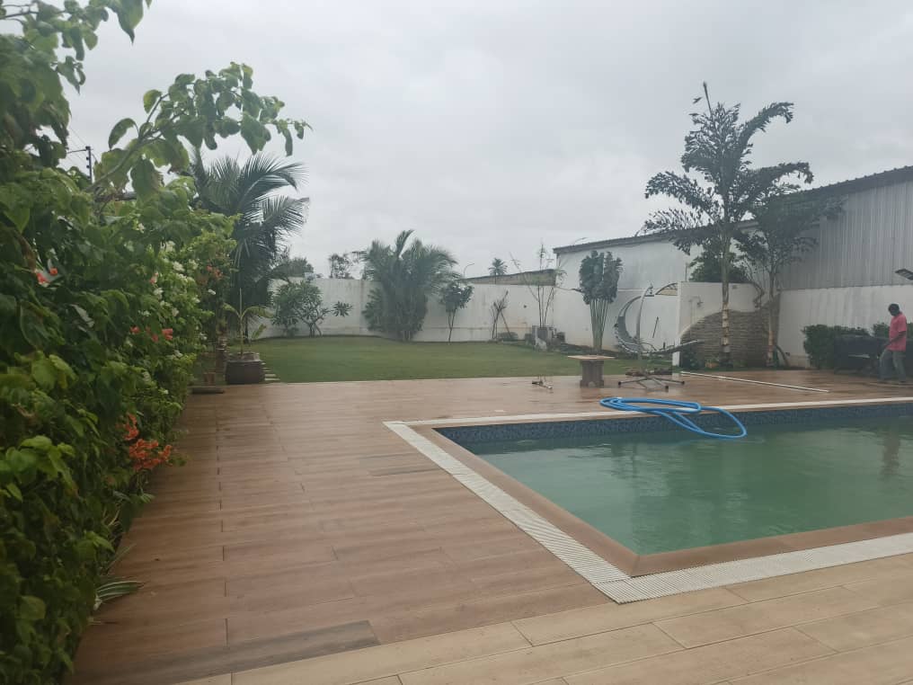 villa meublée avec picine 33