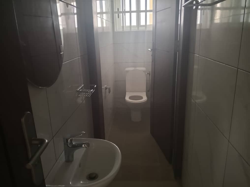 appartement au 02 étage 05