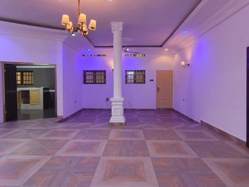 WhatsApp Image 2025-12-13 at 14.17.54