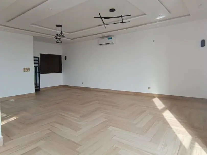 Bel appartement climatisé 3 chambres – Fidjrossè