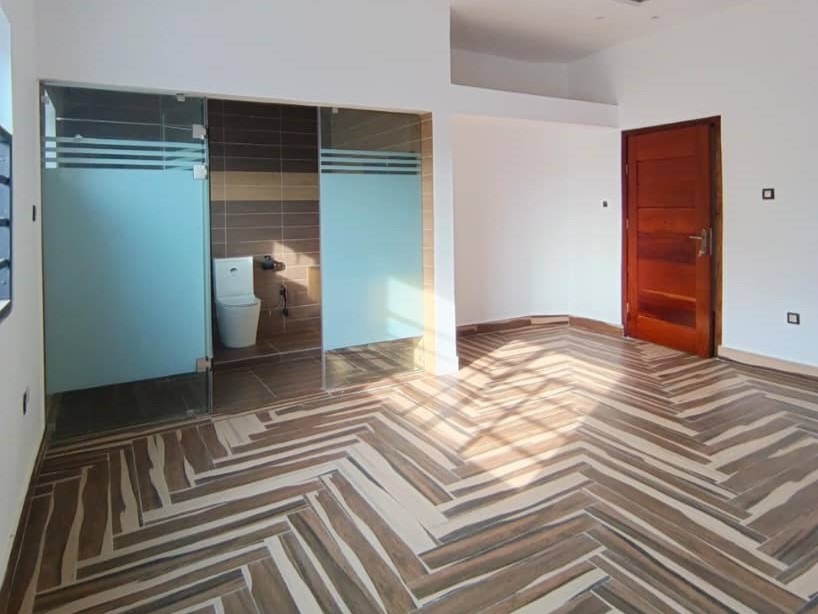 WhatsApp Image 2025-12-18 at 18.22.34 (2) - Copie - Copie