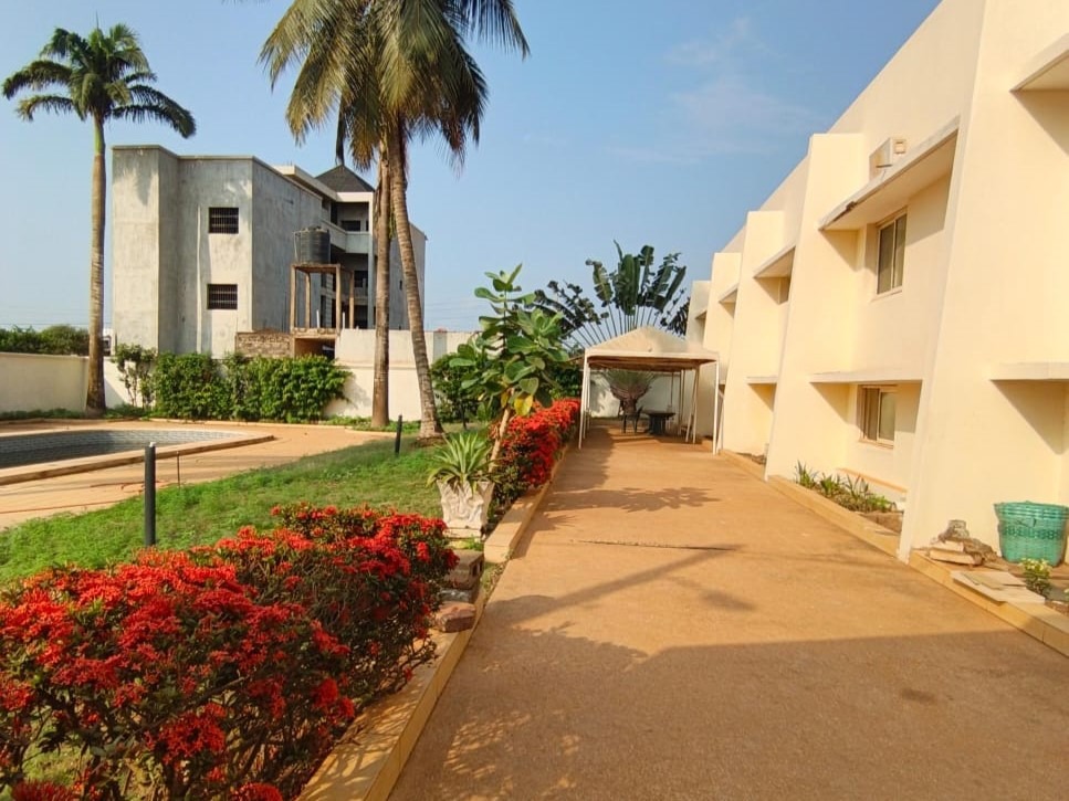 GRANDE VILLA HAUT STANDING À CALAVI ZOCA