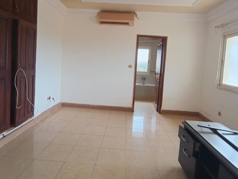 WhatsApp Image 2025-12-27 at 09.59.51 (2) - Copie