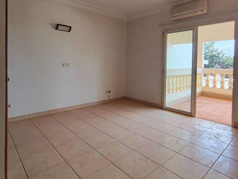 WhatsApp Image 2025-12-27 at 09.59.53 (2) - Copie