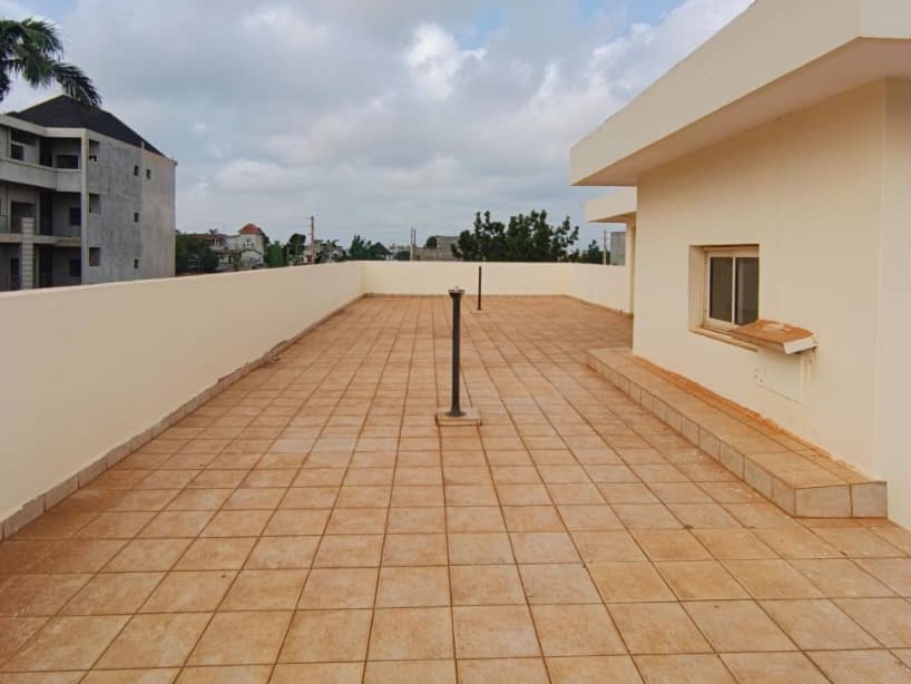 WhatsApp Image 2025-12-27 at 09.59.53