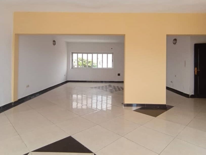 Appartement 4 Chambres + Salon à Akpakpa Abattoirs